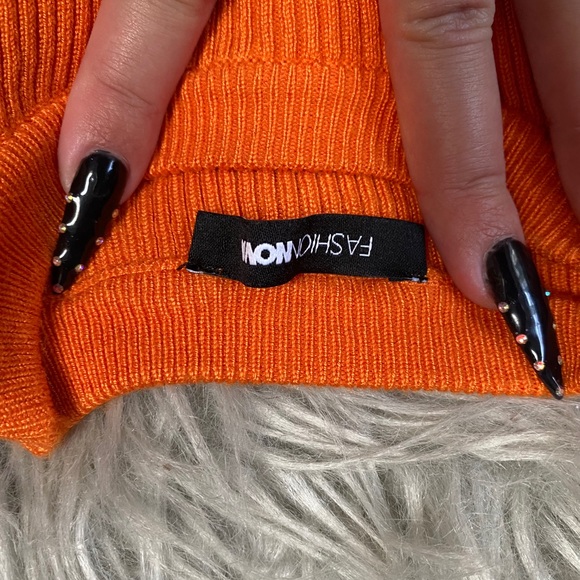 FASHION NOVA SWEATER - Picture 4 of 4